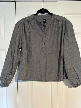 GAP Black and White Micro-Check Top